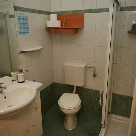 Miskar فندق مبيت وإفطار 3*