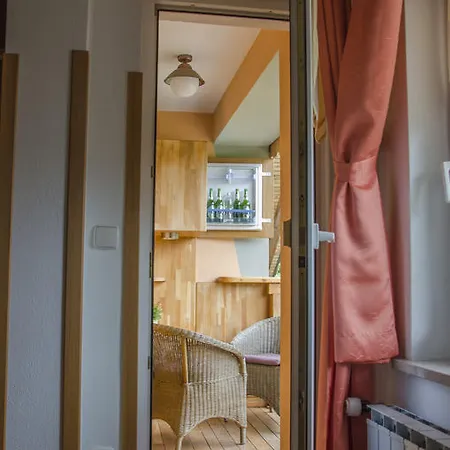 Bed & Breakfast Miskar Cerknica