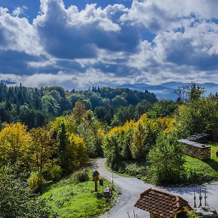 Bed & Breakfast Miskar Cerknica