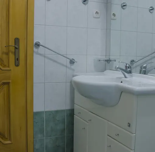 Bed & Breakfast Miskar Cerknica